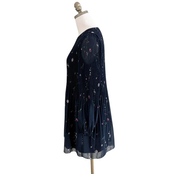 Aritzia Wilfred Black/Pink Floral Print Long Sleeve Pleated Mini Dress Sz Small - Picture 5 of 9